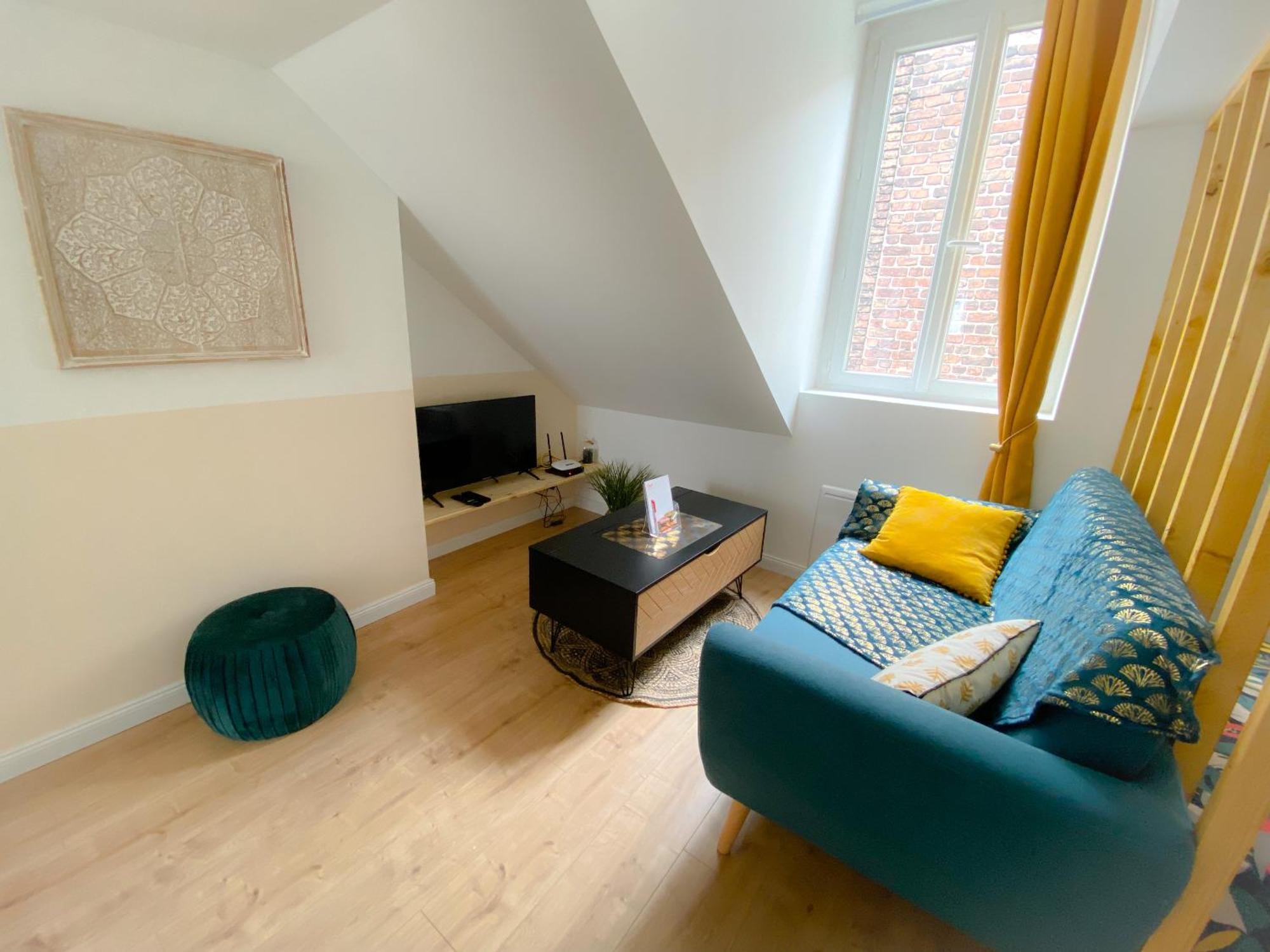 Apartmán Le Temple 2 Calais Exteriér fotografie